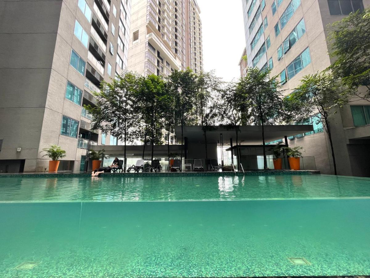 Mercu Summer Suite Klcc By Kuminshu Куала-Лумпур Екстер'єр фото