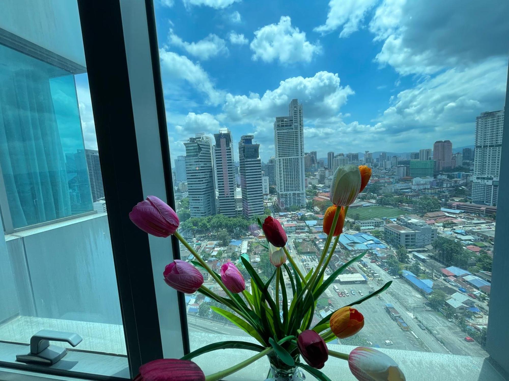 Mercu Summer Suite Klcc By Kuminshu Куала-Лумпур Екстер'єр фото